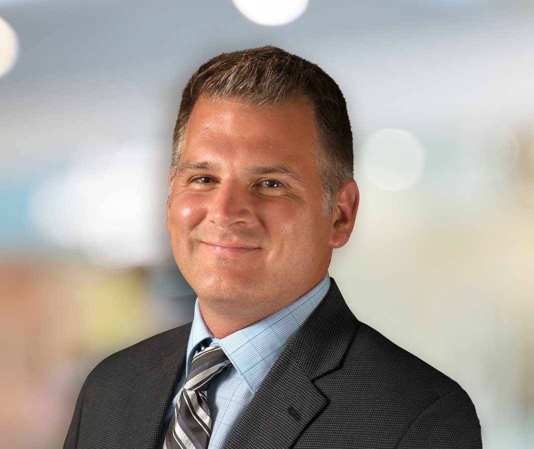 cole-slider-meet-the-chiropractor-about-us-mobile Chiropractor New Albany OH Michael Cole